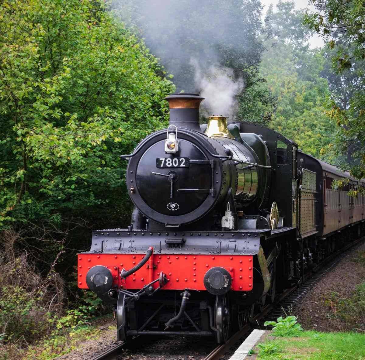Embarquez dans le train touristique du BasBerry en Touraine BW Cité Royale Embarquez dans le train touristique du BasBerry en Touraine BW Cité Royale